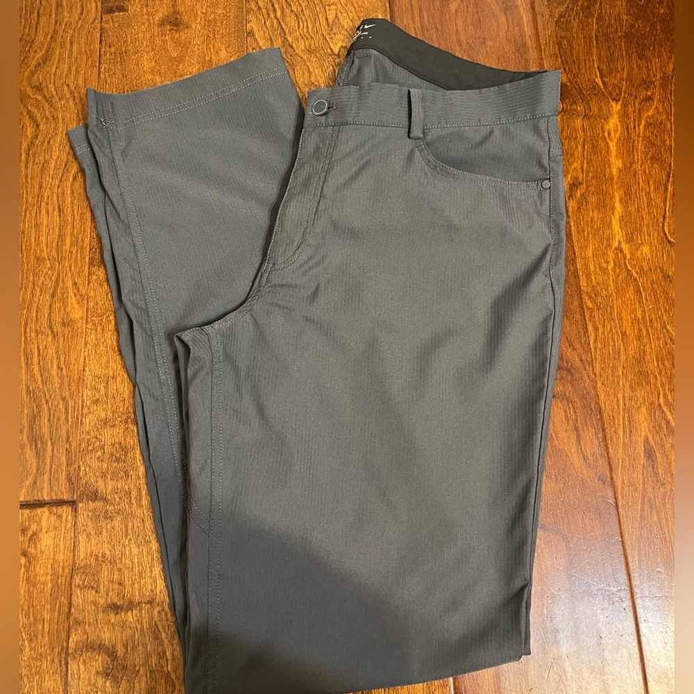 Nike Golf  Men's Dri-Fit Dark Gray Chinos 36/34